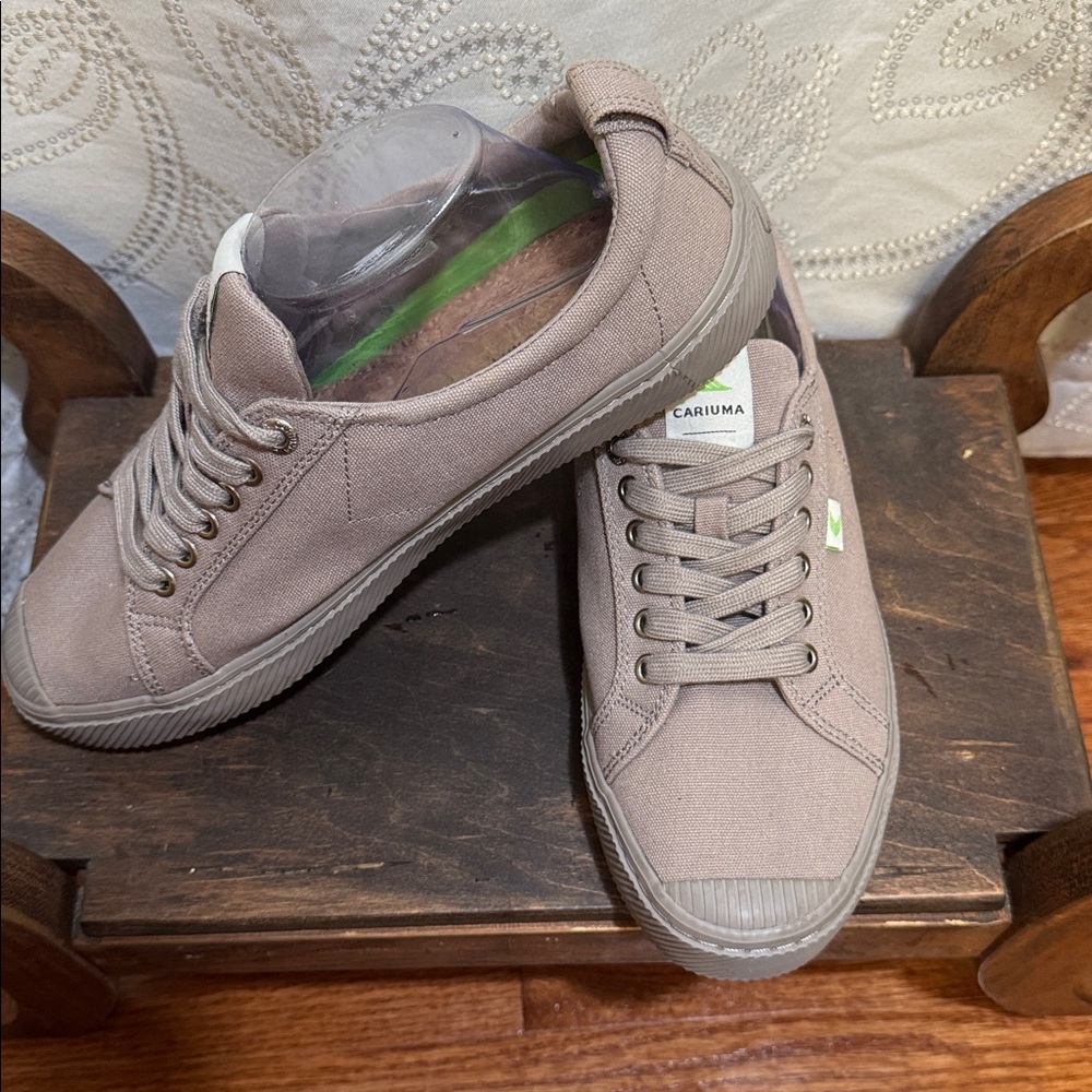 CARIUMA Unisex OCA Low Mystic Grey Canvas Sneaker M 10/ W 11.5